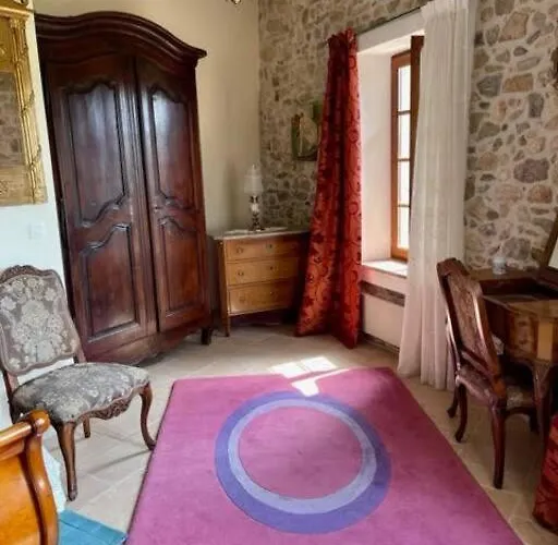 Feriehus Le Petit Chateau De *