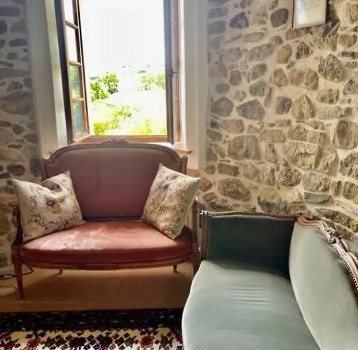 Le Petit Chateau De